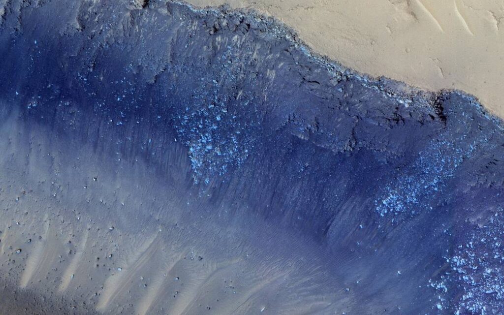 pia23182